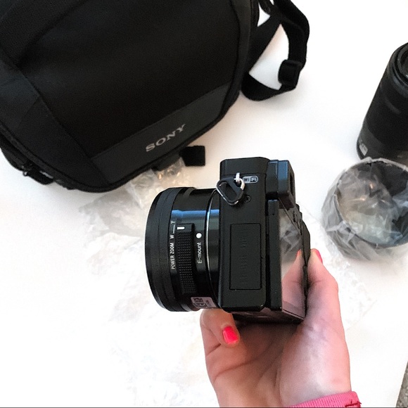 Sony Alpha a6000 Mirrorless Camera Photography - Picture 2 of 16